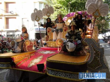 12 Carrozas de Dénia 2011 – Carroza de Paris Pedrera