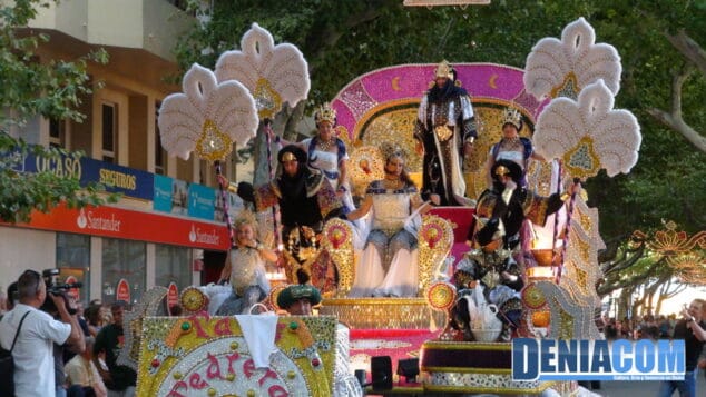 13 Carrozas de Dénia 2011 Carroza de Paris Pedrera