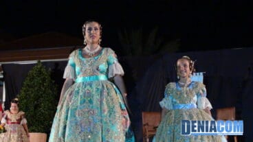 14 Falleras Mayores de Dénia 2012 en el Día del Fallero