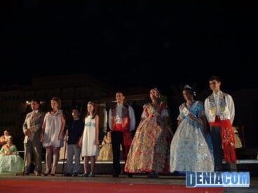 21 Entrega de bastón de la Falla Saladar en el Día del Fallero 2011