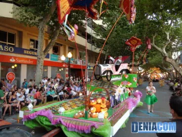 30 Carrozas de Dénia 2011 – Carroza Infantil de Les Roques