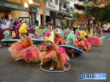 41 Carrozas de Dénia 2011 – Comparsa infantil de baix la Mar
