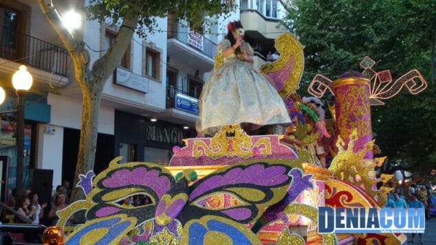 47 Carrozas de Dénia 2011 Comparsa de Baix la Mar