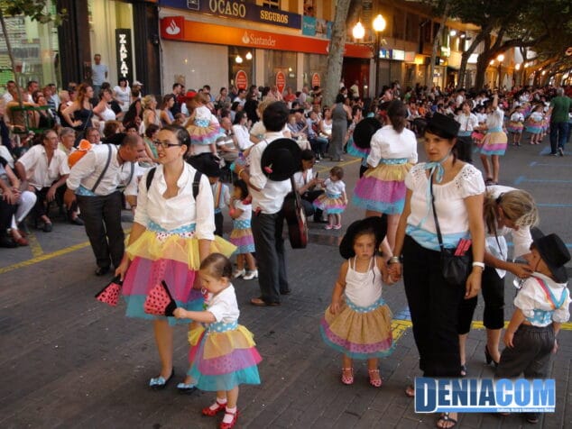 59 Carrozas de Dénia 2011 Comparsa del Centro