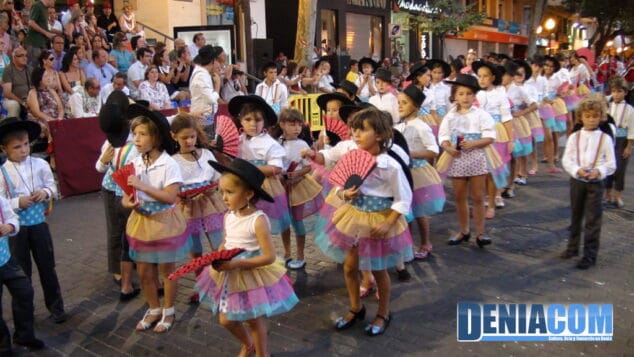 61 Carrozas de Dénia 2011 Comparsa del Centro