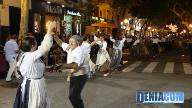 85 Carrozas de Dénia 2011 Casa Regional de Castilla la Mancha