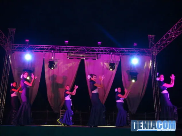 Alumnas del gupo de baile de la Casa de Andalucía