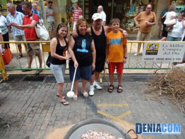 Falla Roques en el concurso de Paellas