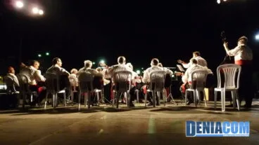 Rondalla de Dénia en concierto