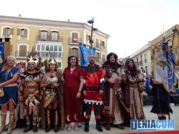21 Capitanes y abanderadas en el Pregón 2011 Dénia