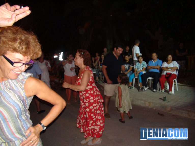 Baile en la Cocà de los Mayorales de Sant Roc