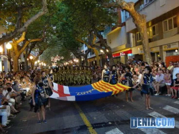 Bandera de la Filà Almogàvers por Bepop Group de Pego