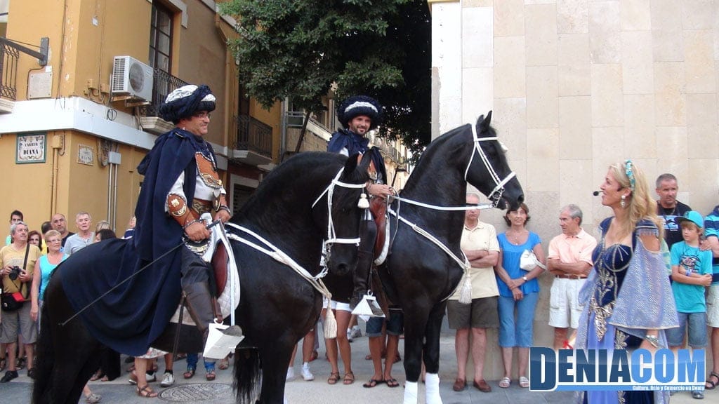 La Embajadora Cristiana dialoga con los enviados Moros