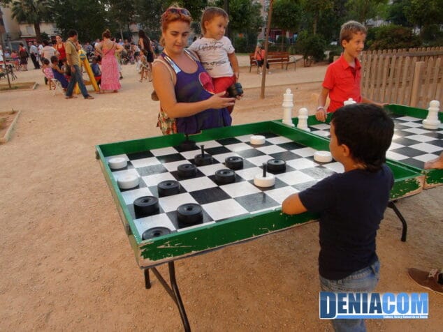 Las Damas en el Parque Chabàs