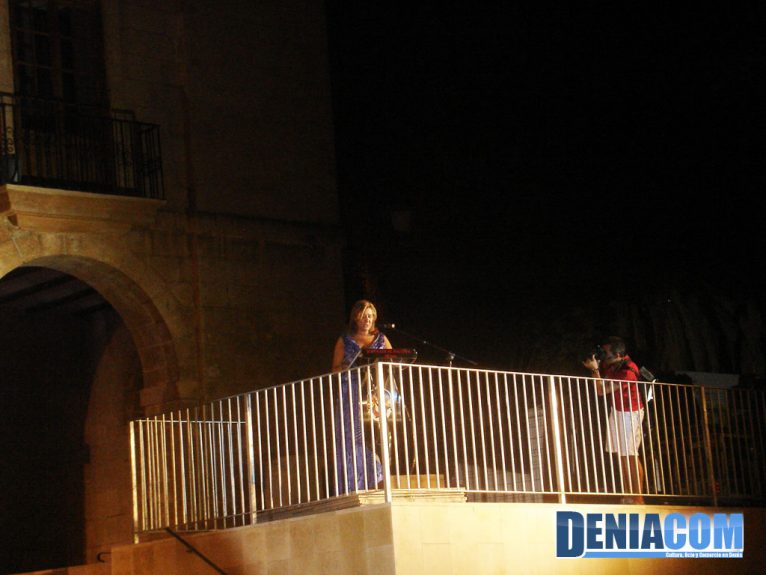 03 La alcladesa de Dénia Ana Kringe en la presentación de las Falleras Mayores de Dénia 2012