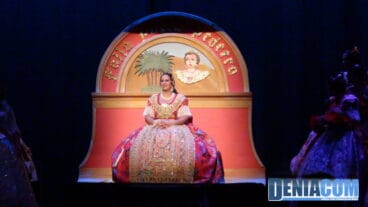 12 Rosabel Pous – Fallera Mayor de París Pedrera 2012