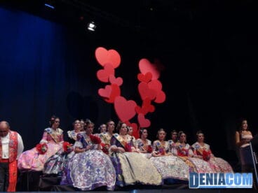 18 Corte de honor de Rosabel Pous