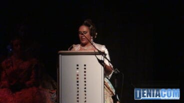 22 Joana Pous en la exaltación de su hermana Rosabel