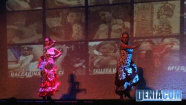 03 Bailaoras de flamenco en la presentación de la Falla Centro