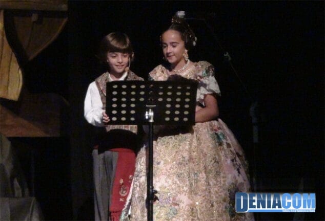 04 Sergi y Aida presentadores de la Presentación Infantil del Oeste