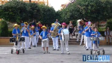 06 La Charanga A To Pastilla Saliendo desde la Glorieta de Dénia