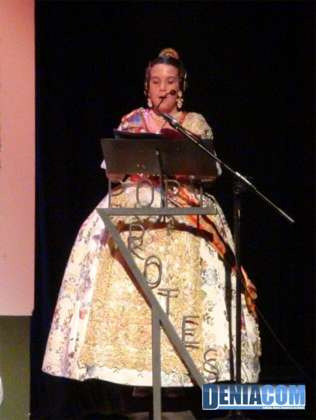 17 Marta Andrada se despide de su cargo de Fallera Mayor Infantil de Port Rotes