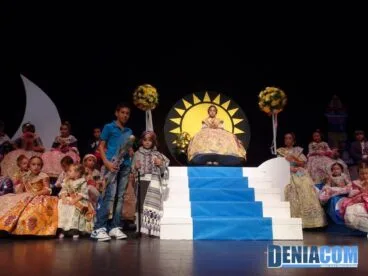 23 Agustín Morcillo Aguado en la presentación infantil de Baix la Mar