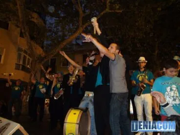 29 La Charanga Dessiguidats gana el primer premio del II Concurso de Charangas Cuitat de Dénia