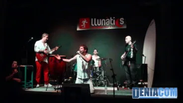 Actuación del grupo musical de la ETC