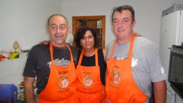 Cocineros de la cena masculina de la Falla Centro
