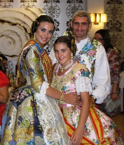 Paula Bertomeu, Fallera Mayor Infantil 2011, asistió a la despedida de las Falleras Mayores de la Comunitat Valenciana 1 Laura Caballero y Paula Bertomeu