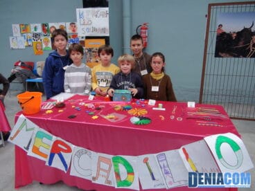 0 Mercadillo Solidario de Llunàtics a favor de la Fundación Vicente Ferrer