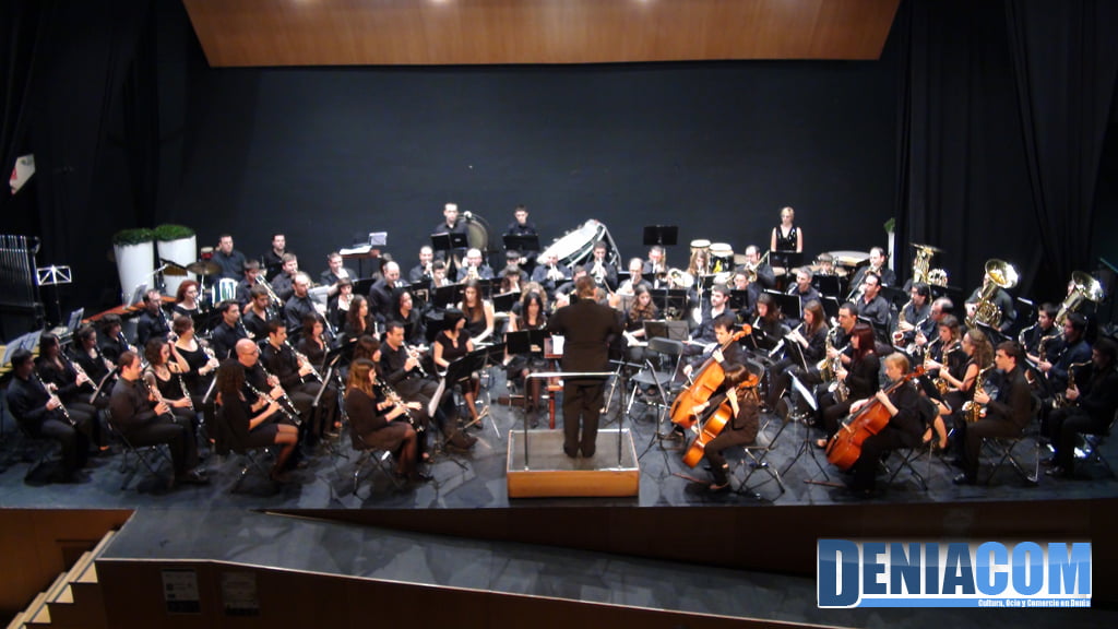 00 Concierto de Santa Cecilia de la Agrupació Artística Musical de Dénia