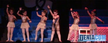 01 Ballet en la presentación infantil de la Falla Saladar