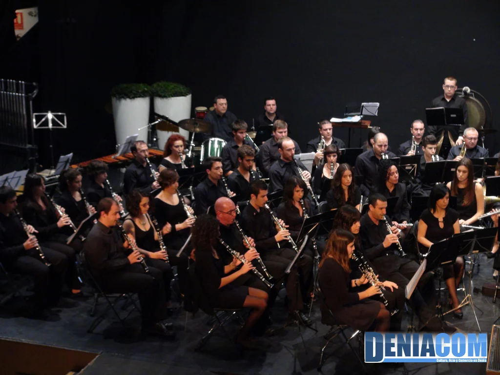 13 Concierto de Santa Cecilia de la Agrupació Artística Musical de Dénia