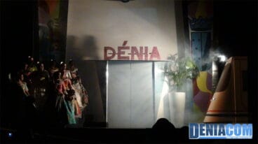 14 Llegada del tren en la presentación de la Falla Roques