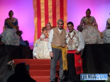 25 Jaume Bertomeu en la presentación de Mª Luisa Gemma Bisquert