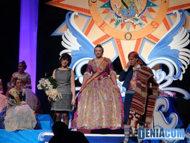 25 Patricia Ballester exaltadora de Elia Ballester en la presentación d Baix la Mar