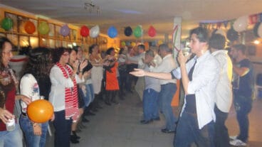 Baile cubano n la Falla Centro