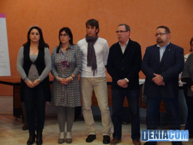 Concejales del equipo de gobierno en el acto institucional contra la violencia de género