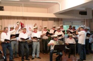 Concierto del grupo Shuimkoppen en la residencia Santa Lucía