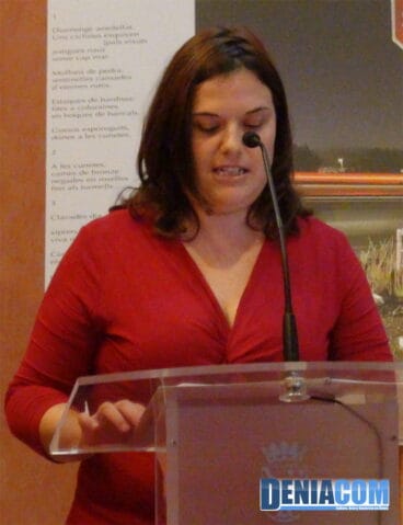 Cristina Morera en la lectura del manifiesto contra la violencia de género