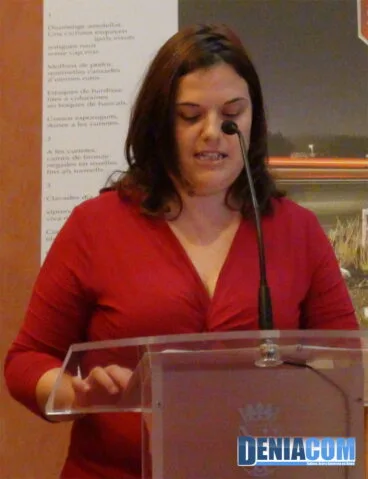 Cristina Morera en la lectura del manifiesto contra la violencia de género