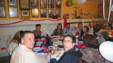 Fiesta y cena cubana en la Falla Centro