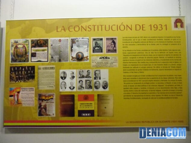 Panel informativo en la exposiciión sobre la II República en Dénia