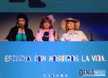 08 Jurado del concurso de canto en la Gala de Radio Dénia 2011