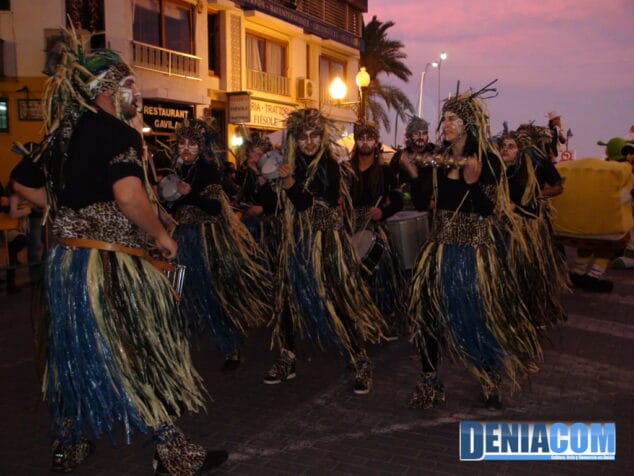 05 Batucada para comenzar la cabalgata