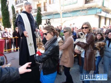 12 Bendición de animales en Dénia