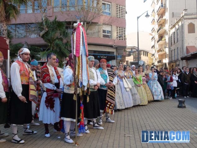 La comisión de Port Rotes en el homenaje a Salva Sivera