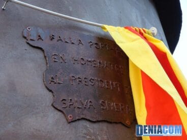 Placa homenaje a Salva Sivera